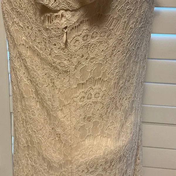Forever 21 Cream Lace Long Sleeve Dress - Image 9
