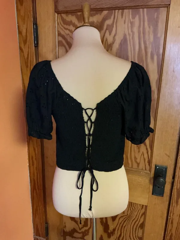 Mason & Belle Black Smocked Puff Sleeve Top Lace Up Back Crop Blouse Size L - Image 16