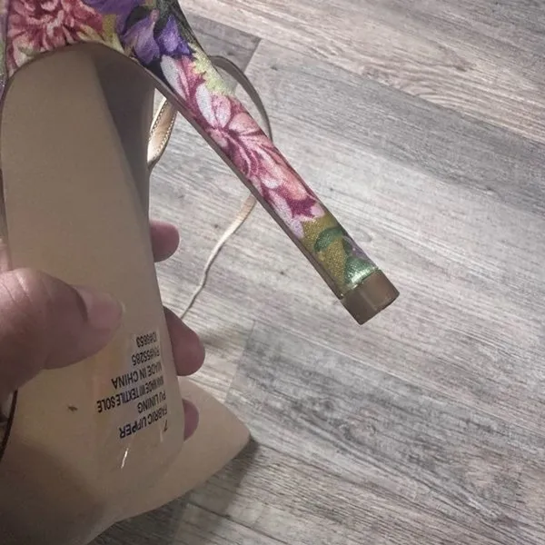 Express Floral Rhinestone Pointed-Toe Heeled Sandals – Size 7 - Image 5