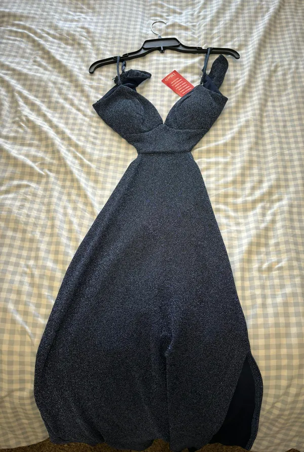 Dillard's Navy Blue Prom Dress - Image 5