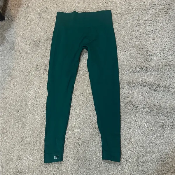 Set Active size M leggings EUC - Image 3