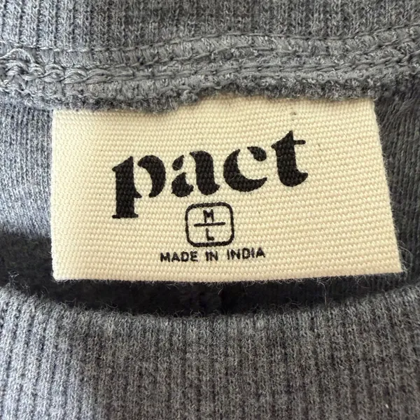 Pact Organic Cotton Long Sleeve Oversized T-Shirt Gray M/L Crew Neck Seam Detail - Image 4