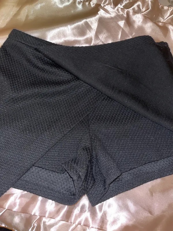 Olive & Oak black skort  - Image 3