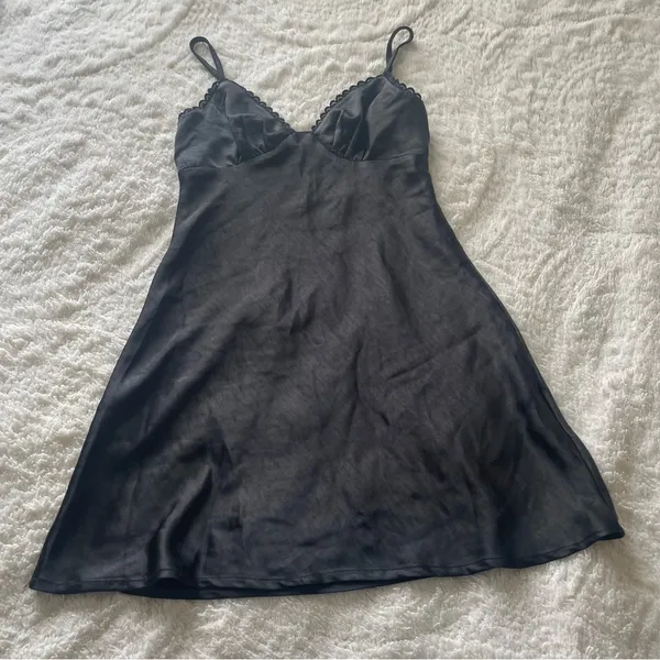 Princess Polly Roman Mini Dress - Image 4