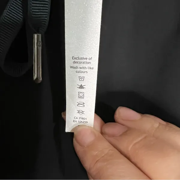 Lululemon On The‎ Fly Athleisure Black Pull On Tie Front Skirt - Image 11