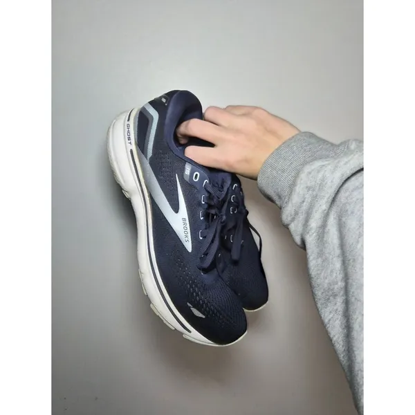 Brooks Ghost Women’s Running Shoes 9 Navy and White - Image 3