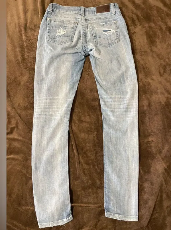 BKE Light Wash Jeans - Image 3