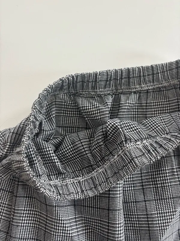 Checkered Skirt Gray Size L - Image 3