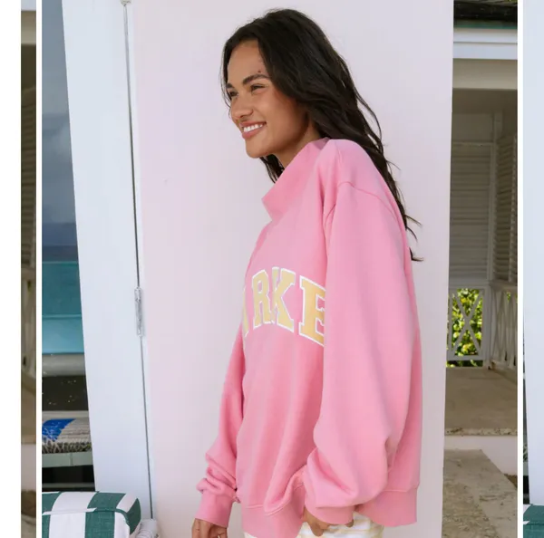 Parke Summerland Varsity Mockneck Sweatshirt Starburst peel Conch L/XL in hand - Image 3