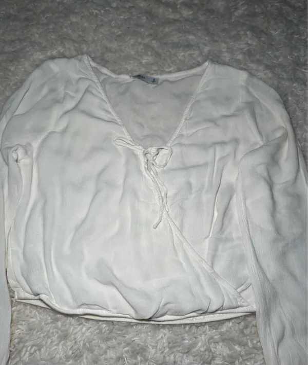 Hollister Linen Top - Image 2