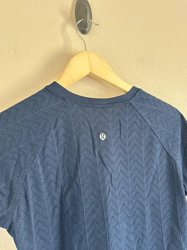 Lululemon Swiftly Pointelle Cropped Short Sleeve Tee SZ 12 NEW WT Retail $68 - Image 4