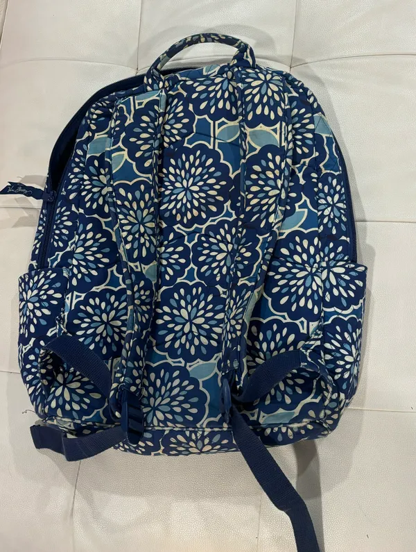 Vera Bradley Backpack - Image 4