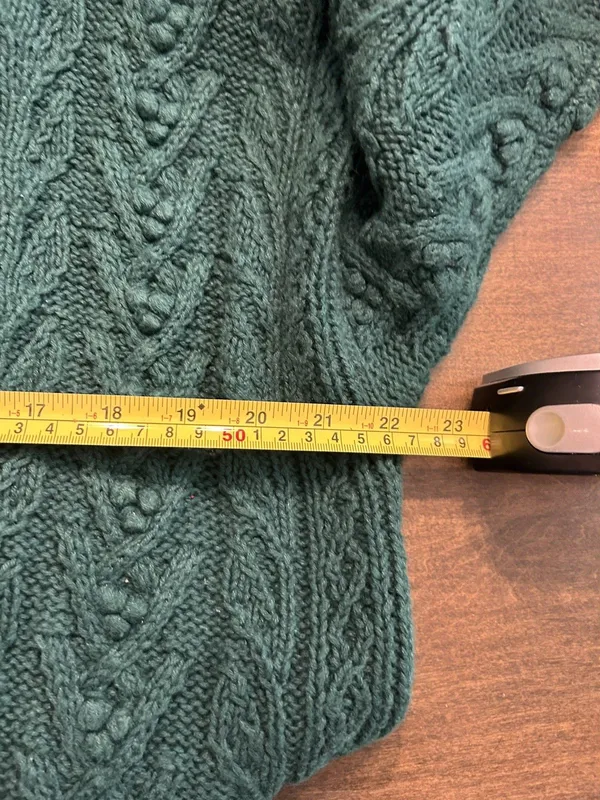 Vintage Express Handknitted Green Sweater Women’s size Large Cable Knit Academia - Image 6