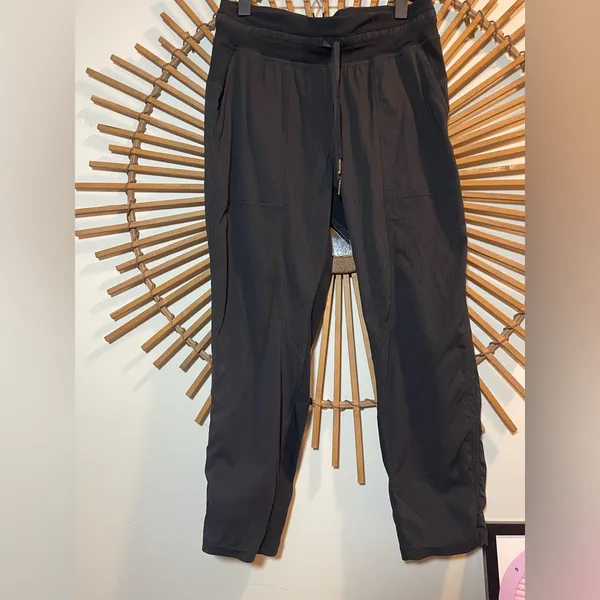 Lululemon Dance Studio Mid-Rise Cropped Black Pants Athleisure Adjustable Sporty - Image 4
