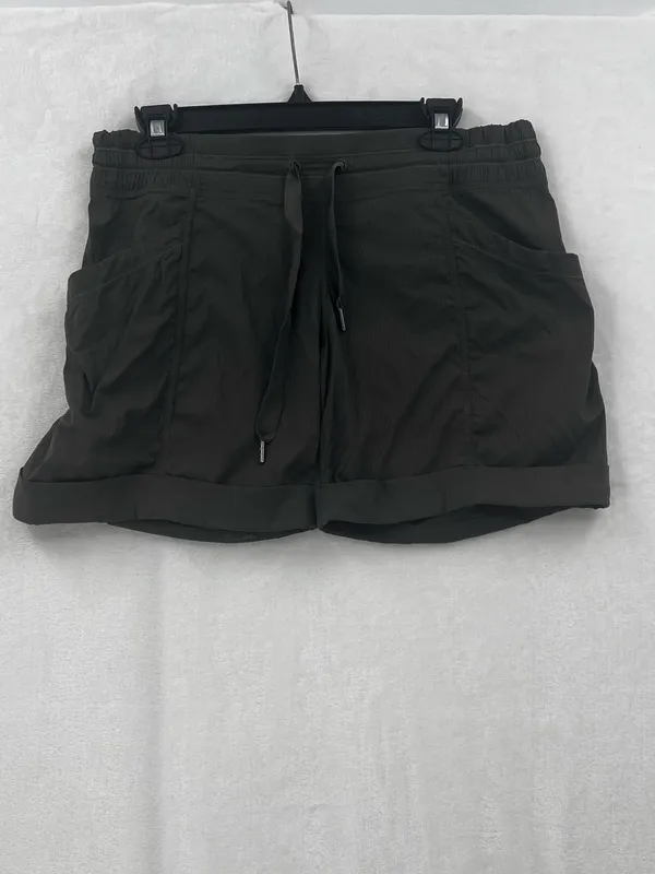 lululemon athletica Black Rolled-Hem Everyday Shorts 1044 - Image 2