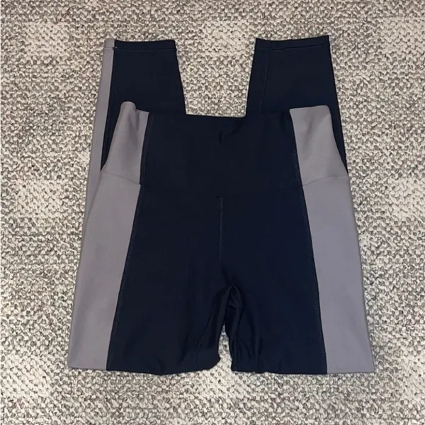 Abercrombie YPB SculptLUX Ultra High Rise Leggings - Image 4
