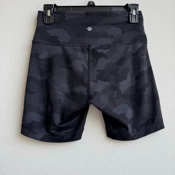 Lululemon Wunder Train High Rise Short 6” Size 8 Heritage 365 Camo Deep Coal - Image 3