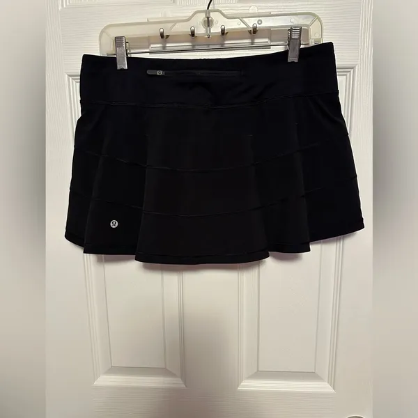 lululemon athletica Classic Black Mini Skirt - Image 2