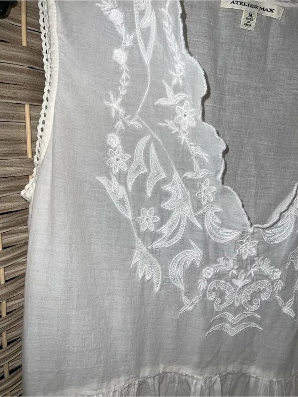 Atelier max White Embroidered Sleeveless Peplum Top - Image 3