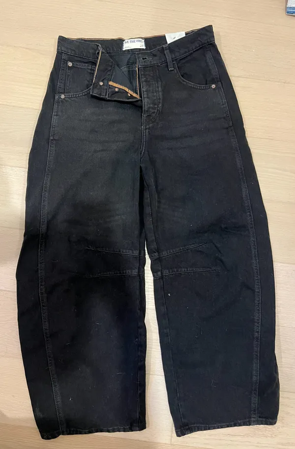 Free People Barrel Jeans - Image 4