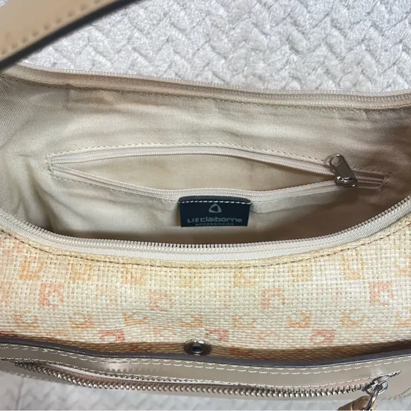 Liz Claiborne Y2K Tan Monogram Straw‎ Texture Preppy Shoulder Bag - Image 10