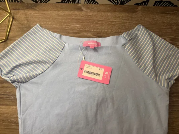 Edikted Blue Top Off-The-Shoulder - Image 4