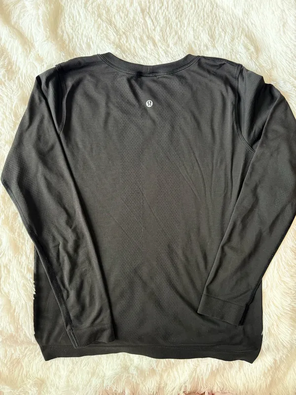 Lululemon Black Long Sleeve Shirt Men’s - Image 4