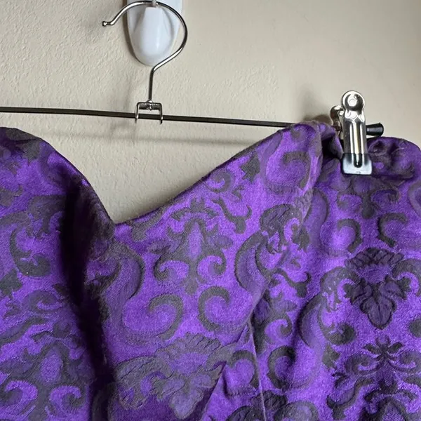 VTG Romantic Vampire Prom Dress - Image 4