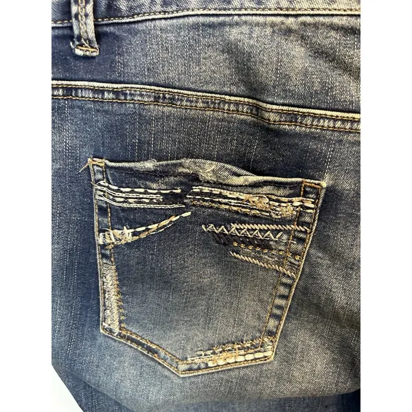 Maurices Distressed Denim Capri Jeans 15/16 Stretch Raw Hem Plus Size Blue - Image 13