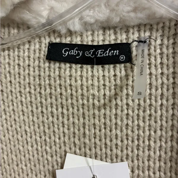 Gaby & Eden Cream Knit Sweater/jacket NWT size S - Image 3