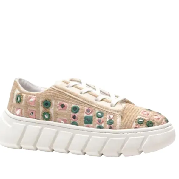 FREE PEOPLE Catch Me If You Can Crochet Sneaker, Size 39 Right Shoe ONLY No Mate - Image 2