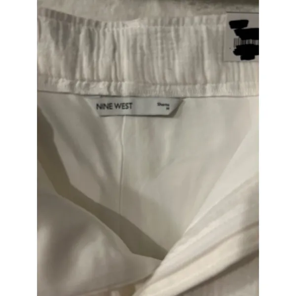Nine‎ West Shorts Womens Medium M White High Rise Pleated Textured Cotton NWT - Image 2
