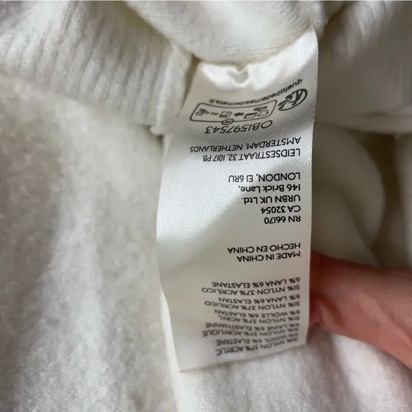 Free People Luna Pullover Oversized Sweater size L Ivory Slouchy Crewneck - Image 16