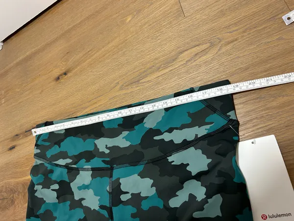 Lululemon plus size 18 walking/running tights - Image 10