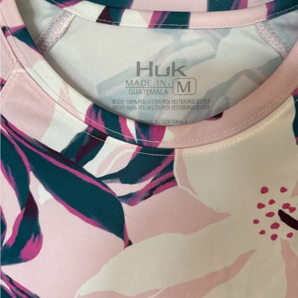 Huk Women's Pink and Green Leaf Print Blouse - Image 3