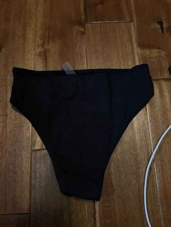 Shein Bikini Set - Image 4
