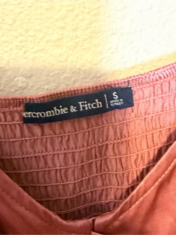 Abercrombie & Fitch Button-Up Dress Rose‎ Gold Satin Size Small - Image 4
