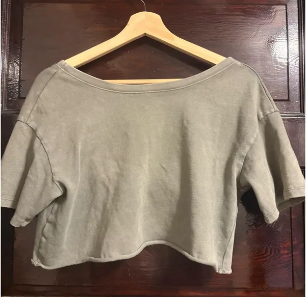 Aerie Reversible Green Top - Image 2