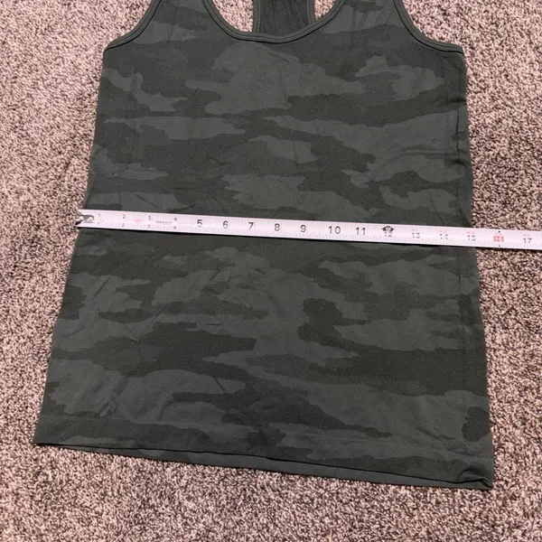 90 Degree green camo tank top in size S. Nylon & spandex blend. - Image 5