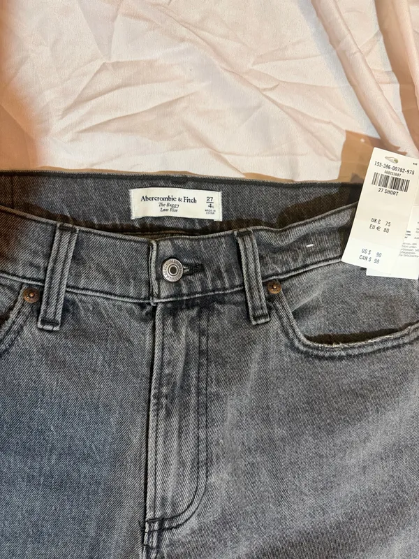 Abercrombie Jeans - Image 3