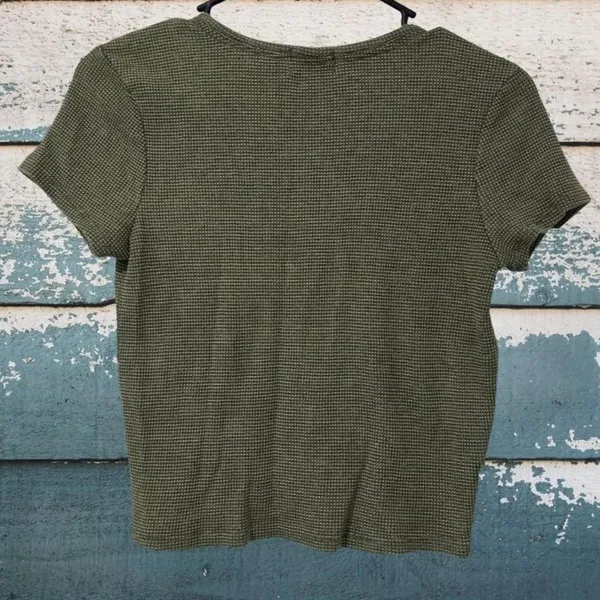 True Craft Waffle Knit Olive Green Crop Tee - Image 4