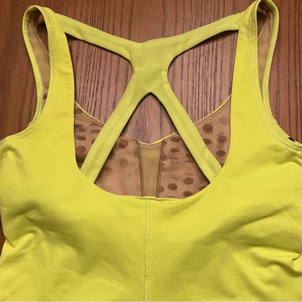 Lululemon Optimal Double Strap Cutout Back Tank Top in Ray‎ Neon Yellow Size 4 - Image 15