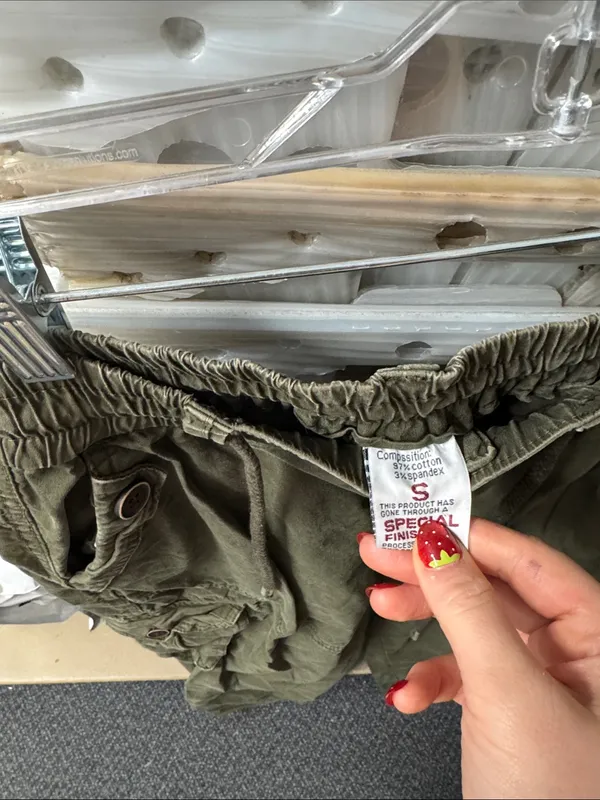 Cargo pants S // 082211 - Image 2
