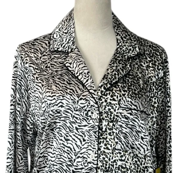 BB Dakota New Satin PJ Set Button Top Shorts Animal Print Women’s Size Medium - Image 7