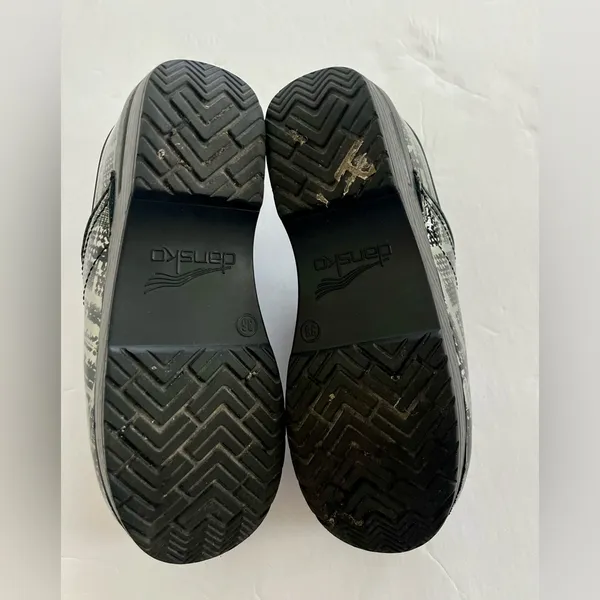 DANSKO Black and White Artistic Mules with Chunky Sole Size 36 (5.5) - Image 7