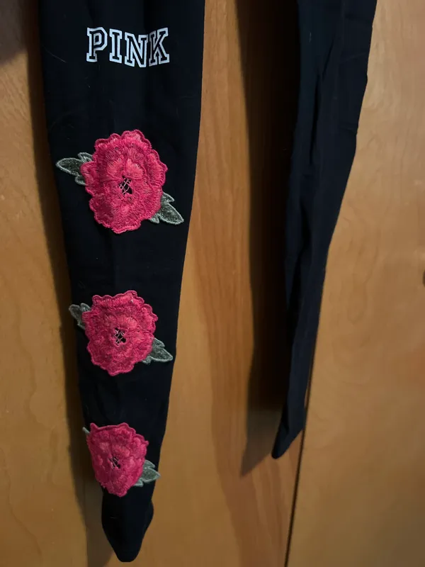 Victoria’s Secret PINK Embroidered Leggings - Image 3