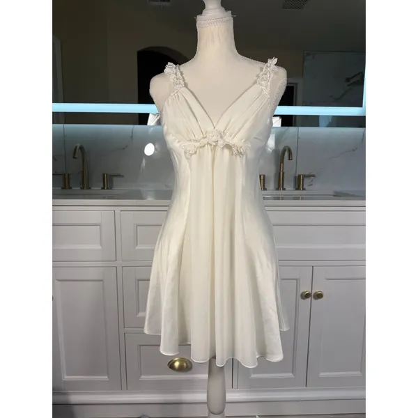 Flora Nikrooz Slip Dress Womens Small Ivory Satin Floral Strap Chemise - Image 12
