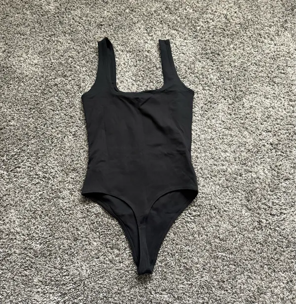 Abercrombie & Fitch Black Scoop Neck Bodysuit - Image 2