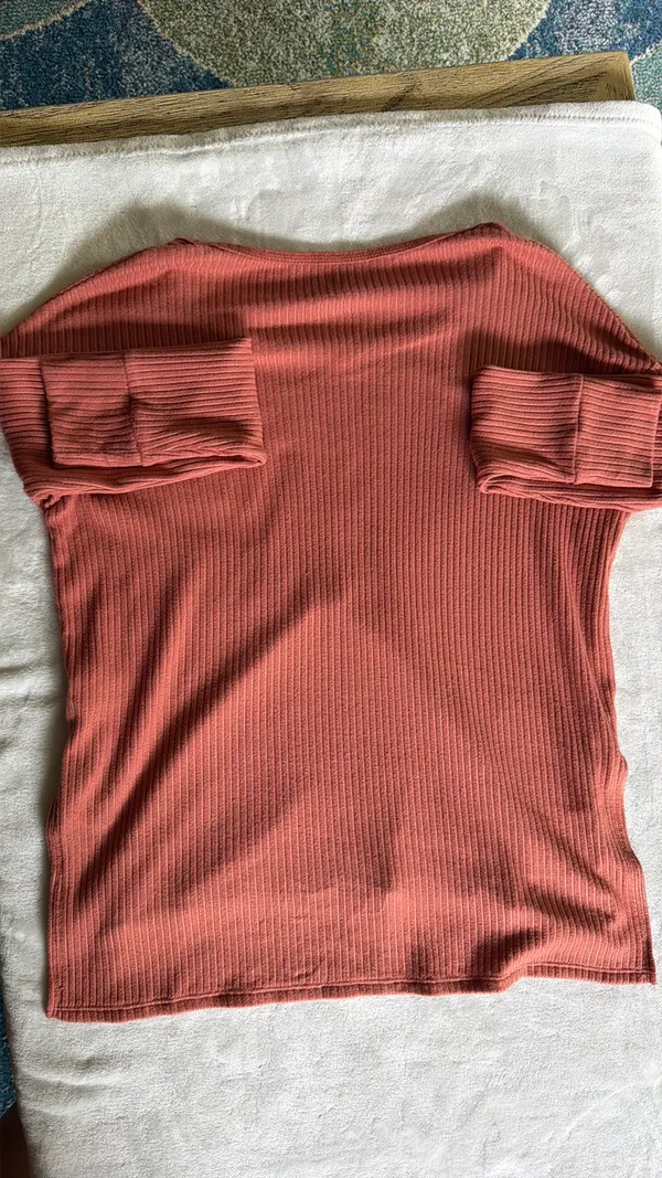 American Eagle Long Sleeve - Image 3
