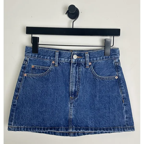 ARITZIA Denim Forum The ‘90s Vintage Micro Denim Skirt in Dark Bleu Eyeshadow - Image 2